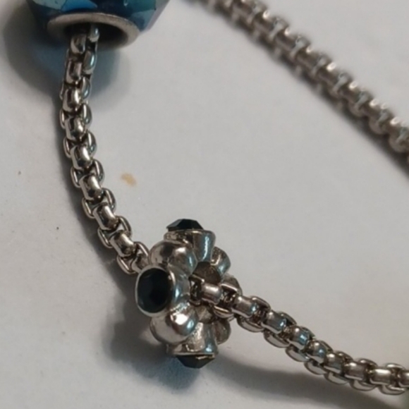 4/$30 Metallic Charm Bracelet - 5 Green & Metallic Charms - Picture 3 of 8